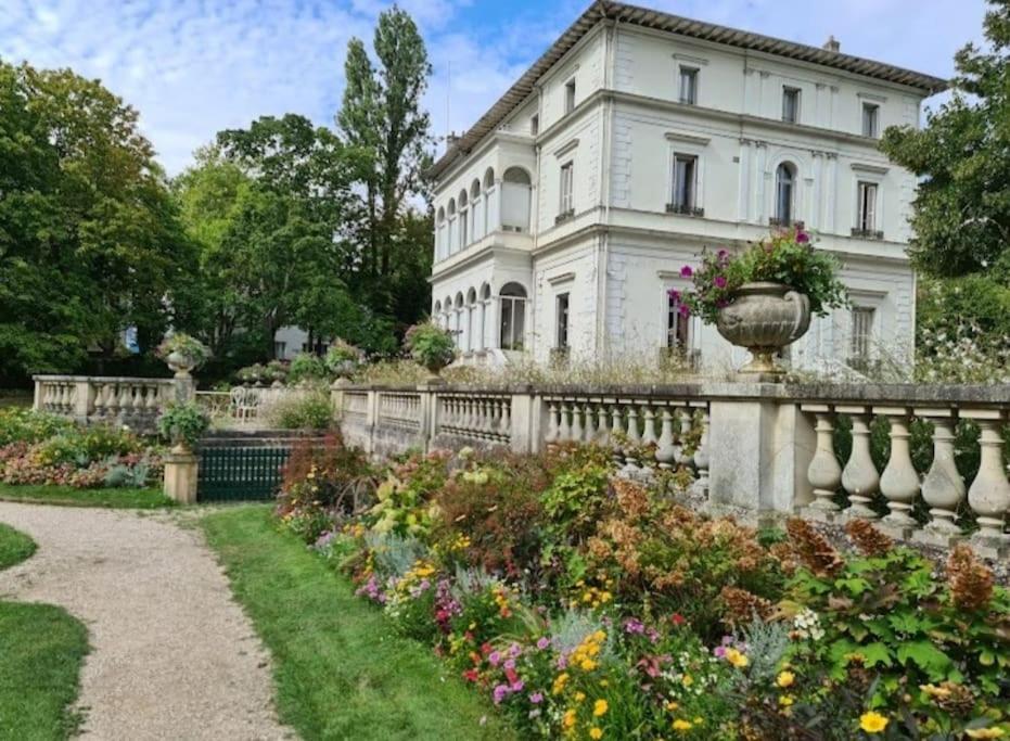 Grande Maison En Bords De Marne - 25 Min De Paris Кретей Экстерьер фото